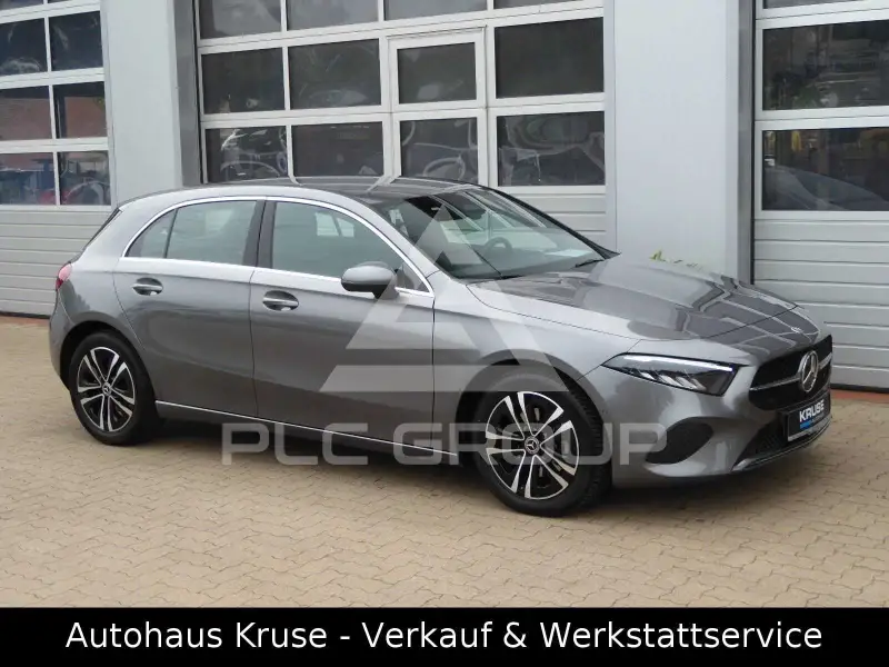 2023 Mercedes Benz A 180