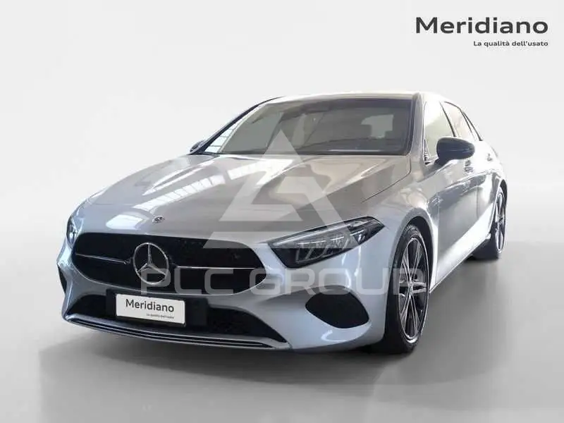 2023 Mercedes Benz A 180