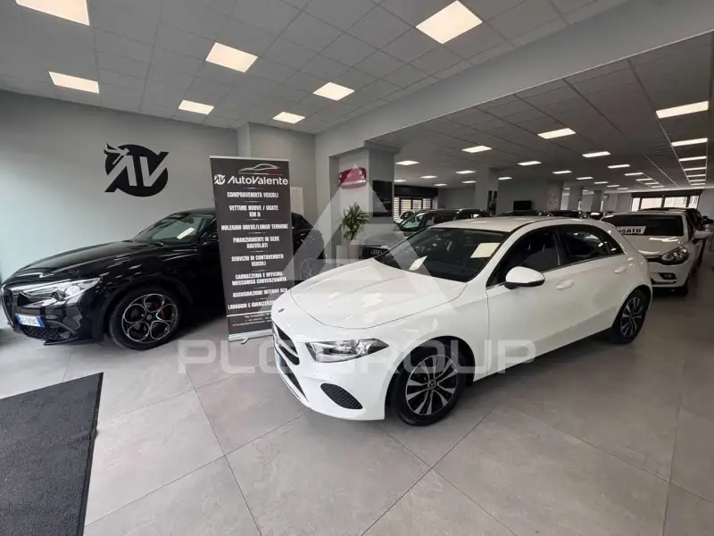2023 Mercedes Benz A 180