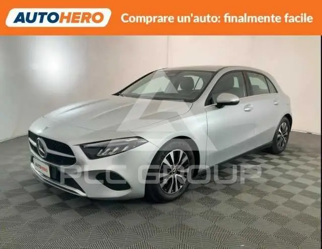 2023 Mercedes Benz A 180