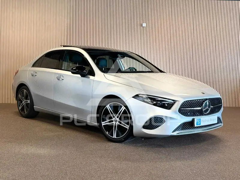 2023 Mercedes Benz A 180