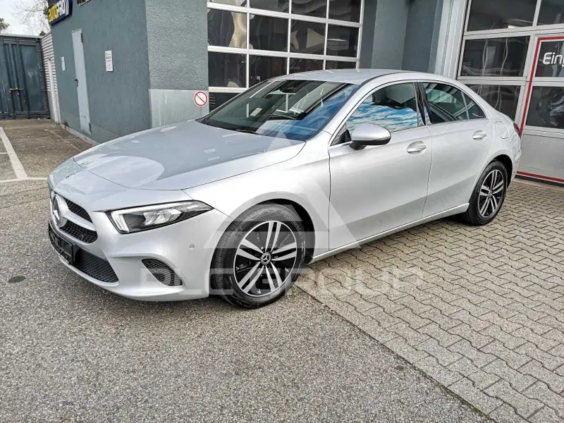 2023 Mercedes Benz A 180