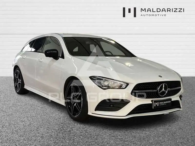 2023 Mercedes Benz CLA 200