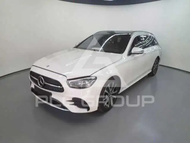 2023 Mercedes Benz E 400