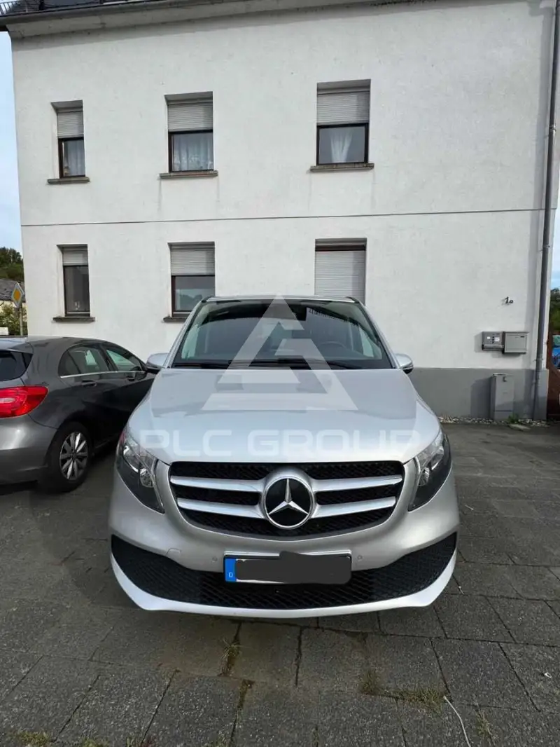2023 Mercedes Benz 220