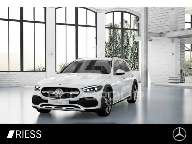 2023 Mercedes Benz C 220
