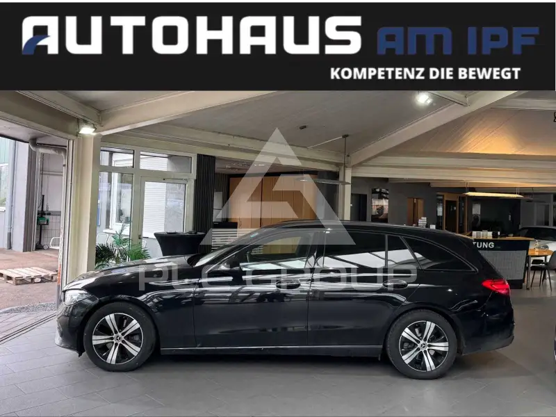 2023 Mercedes Benz C 220