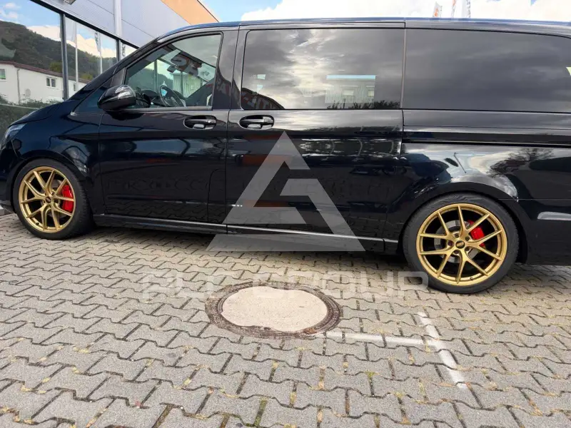2023 Mercedes Benz V
