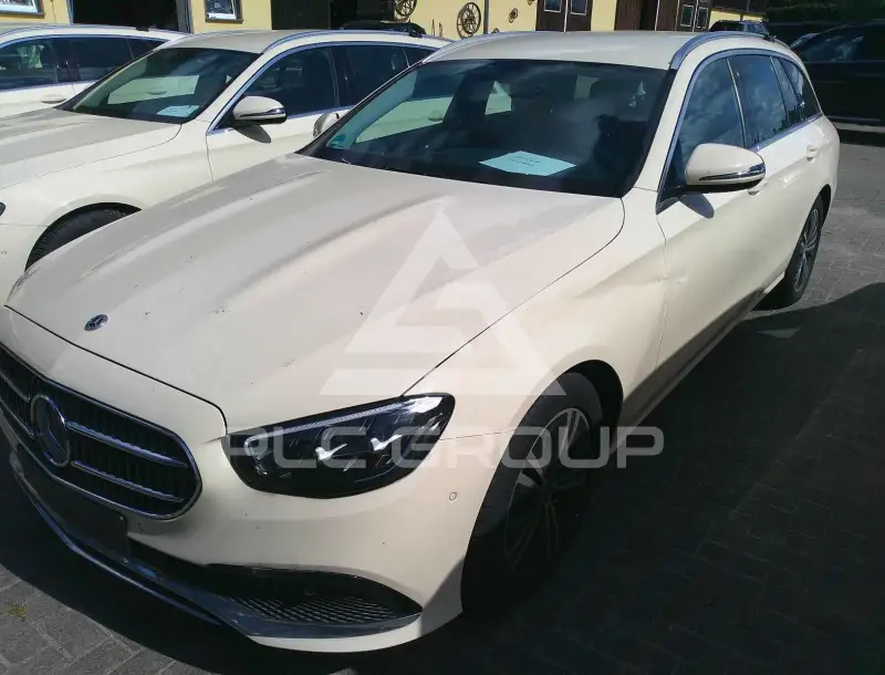 2023 Mercedes Benz E 200