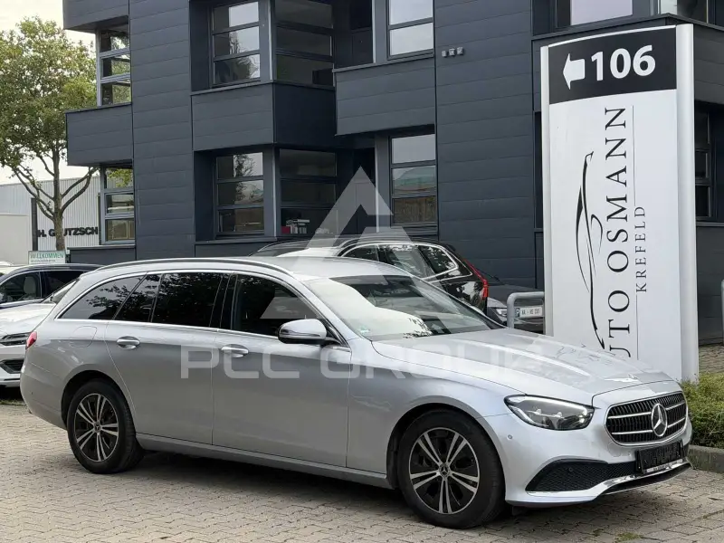 2023 Mercedes Benz E 220