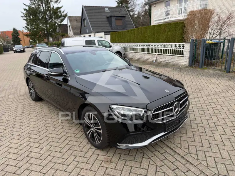 2023 Mercedes Benz E 220