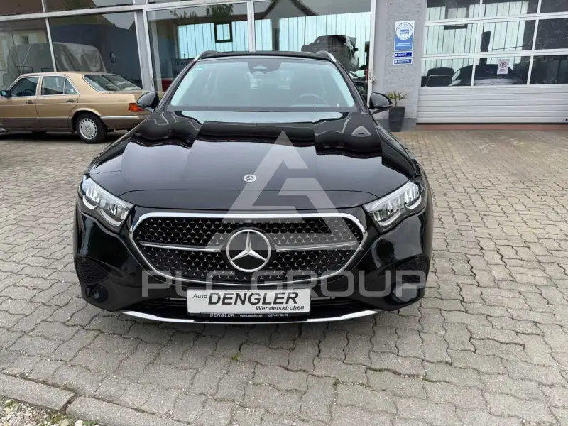 2023 Mercedes Benz E 220