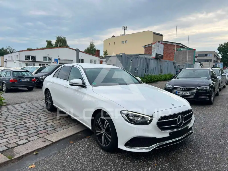 2023 Mercedes Benz E 220