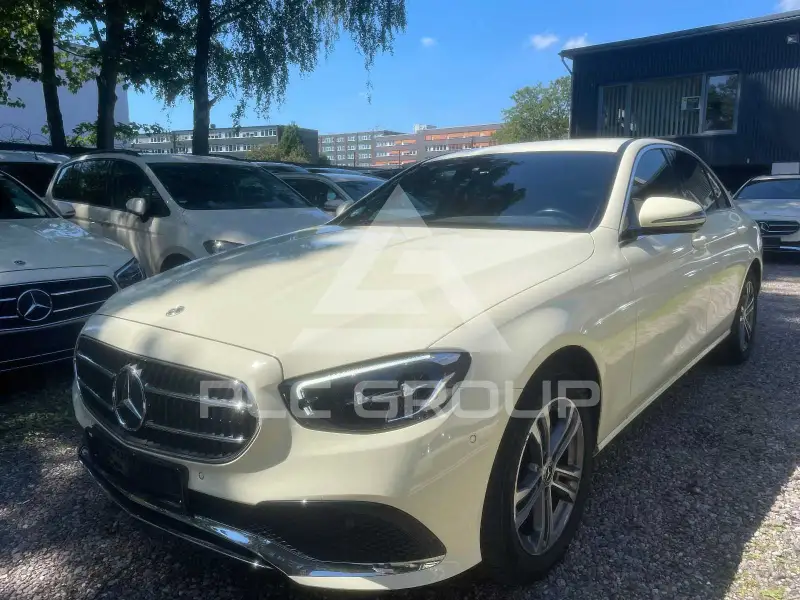 2023 Mercedes Benz E 220