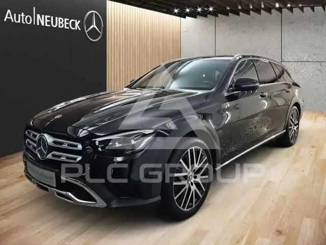 2023 Mercedes Benz E 220