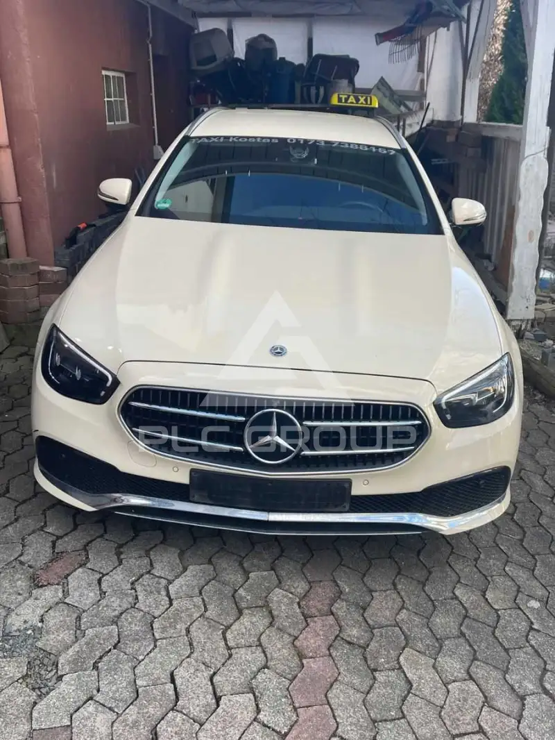 2023 Mercedes Benz E 220