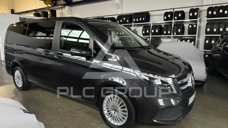 2023 Mercedes Benz V 220