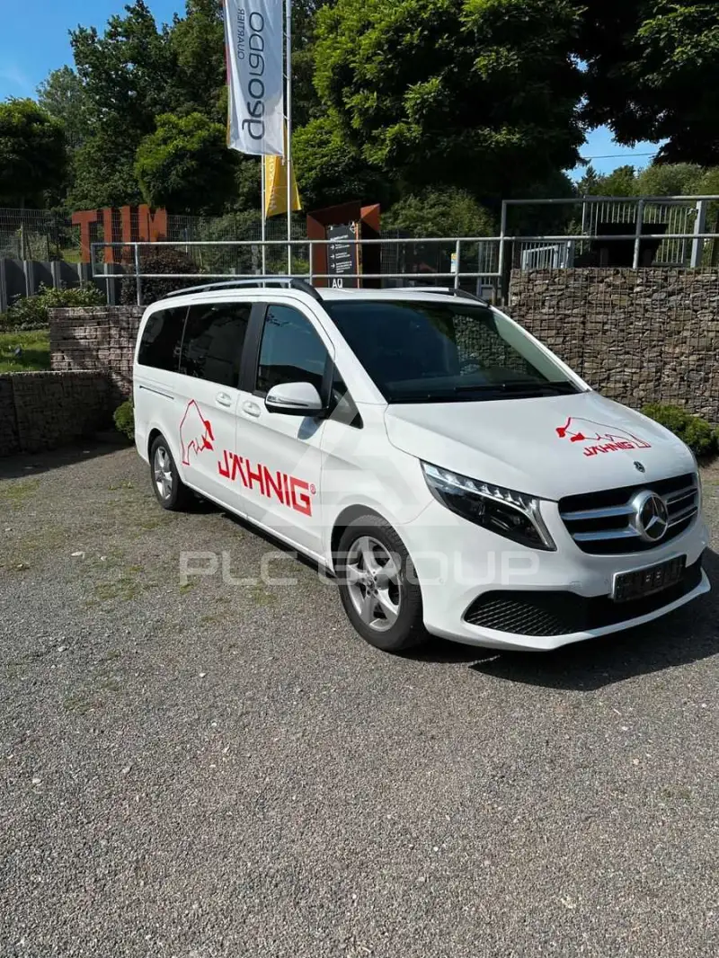 2023 Mercedes Benz V 220