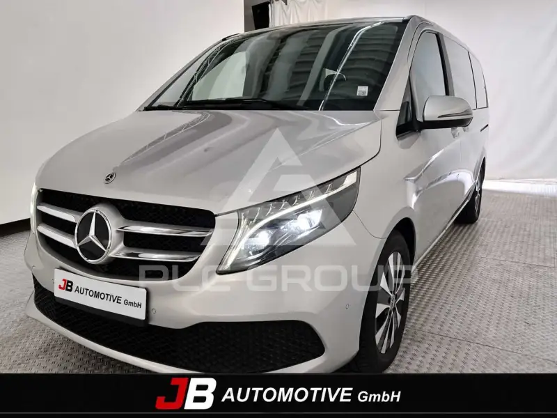 2023 Mercedes Benz V 220