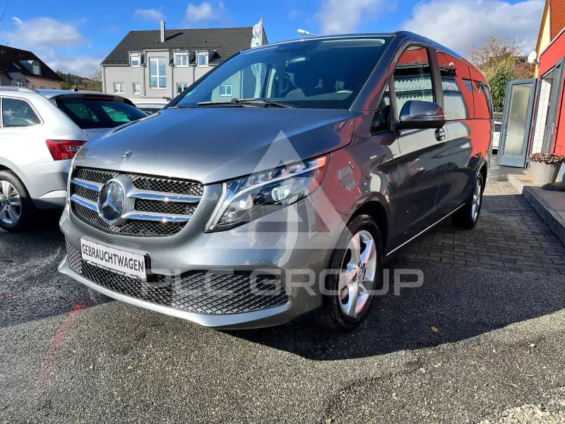 2023 Mercedes Benz V 220