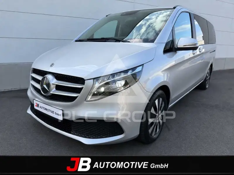 2023 Mercedes Benz V 220