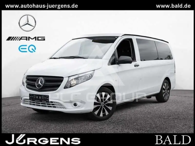 2023 Mercedes Benz V 220