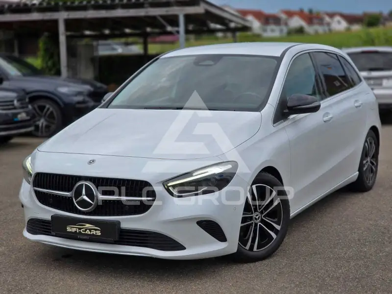 2023 Mercedes Benz B 180