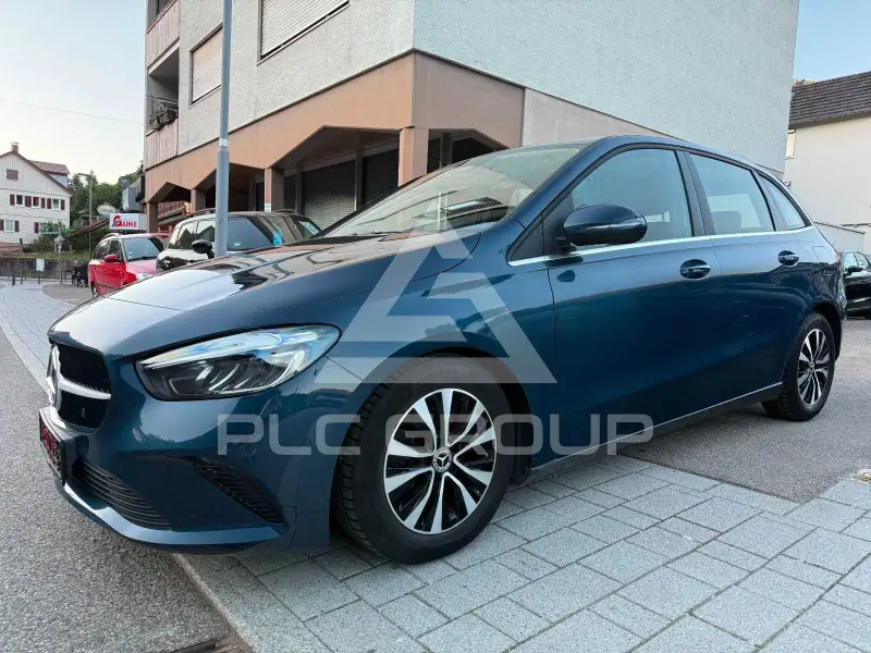 2023 Mercedes Benz B 180