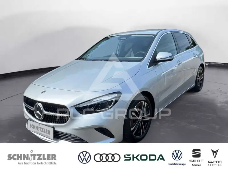 2023 Mercedes Benz B 180