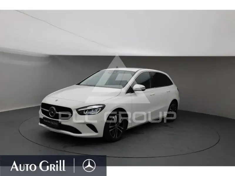 2023 Mercedes Benz B 180