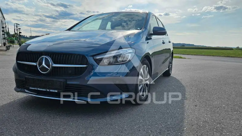 2023 Mercedes Benz B 180