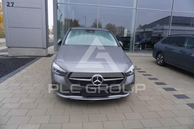 2023 Mercedes Benz B 180