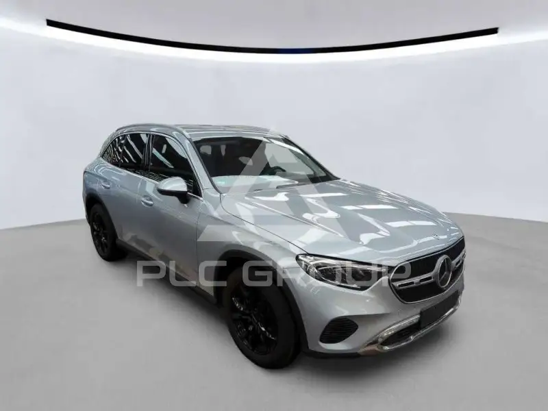 2023 Mercedes Benz GLC 220