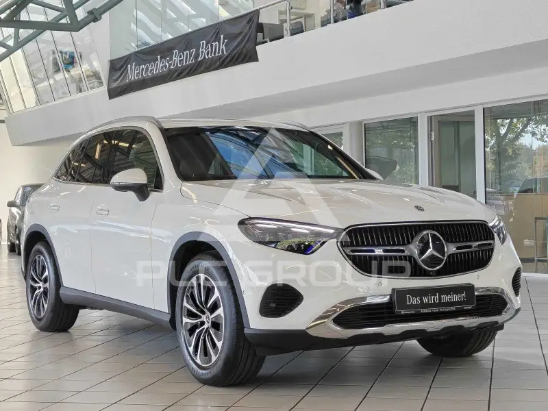 2023 Mercedes Benz GLC 220