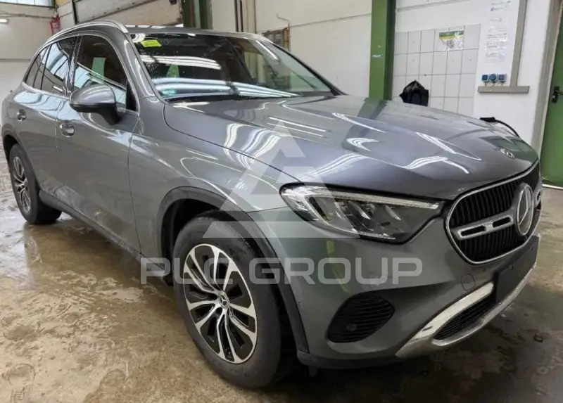 2023 Mercedes Benz GLC 220