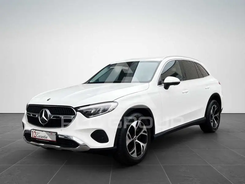 2023 Mercedes Benz GLC 220