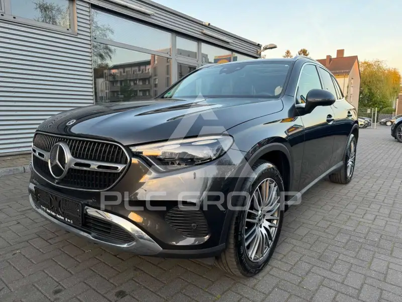 2023 Mercedes Benz GLC 220