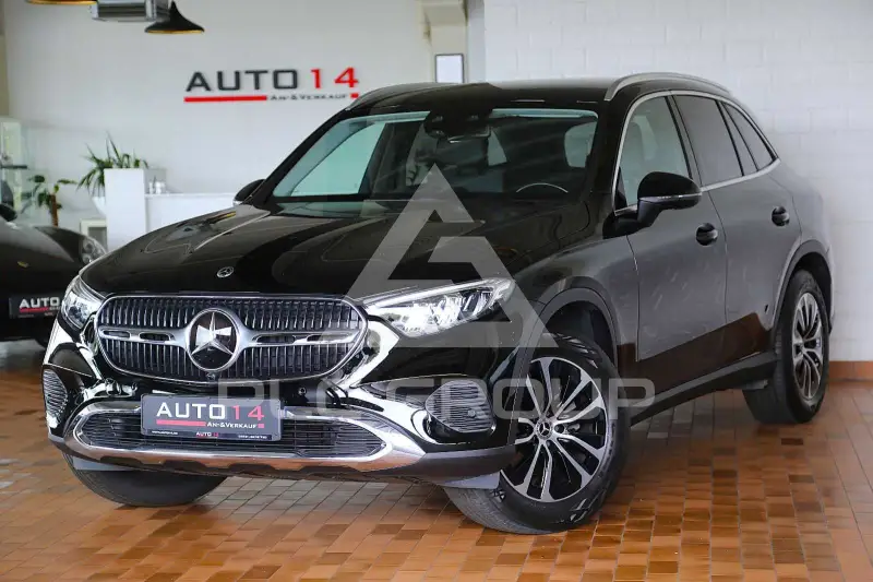 2023 Mercedes Benz GLC 220