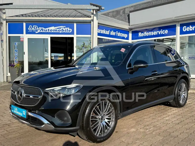 2023 Mercedes Benz GLC 220