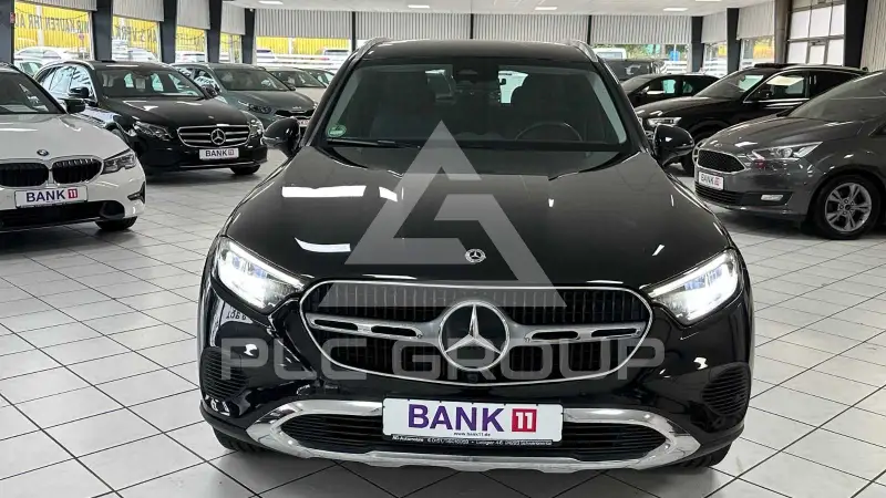 2023 Mercedes Benz GLC 220