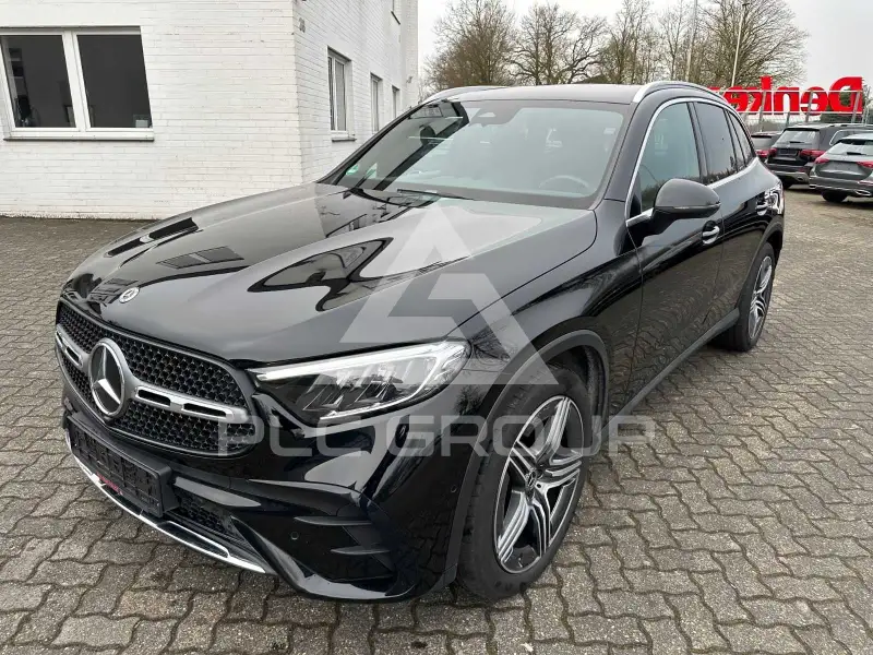 2023 Mercedes Benz GLC 220