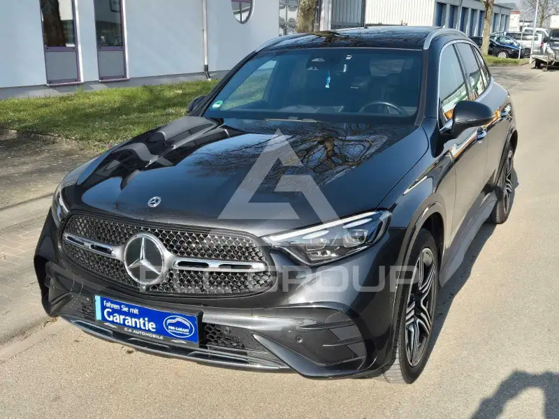 2023 Mercedes Benz GLC 220