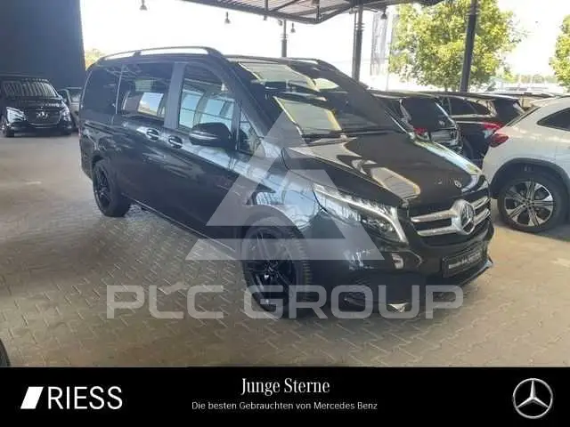2023 Mercedes Benz V 300
