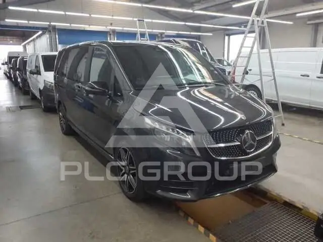 2023 Mercedes Benz V 300
