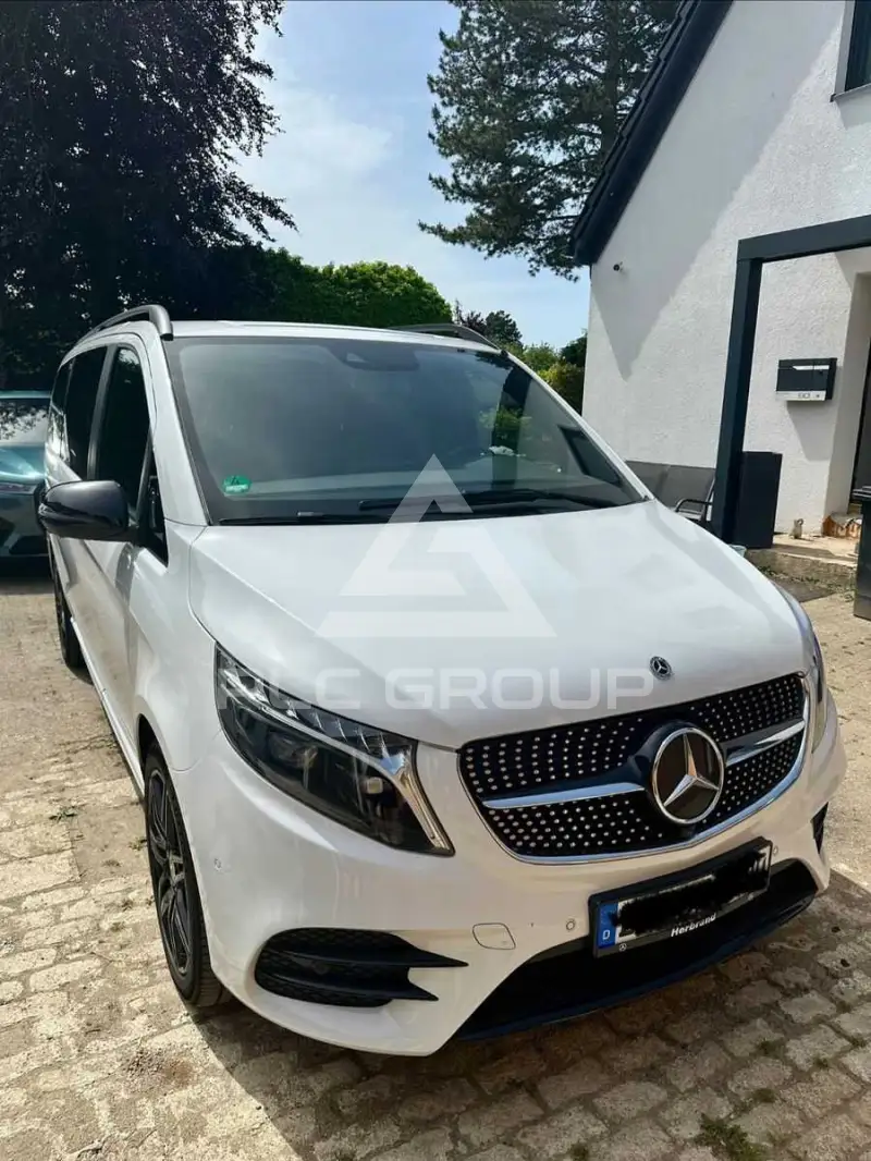 2023 Mercedes Benz V 300