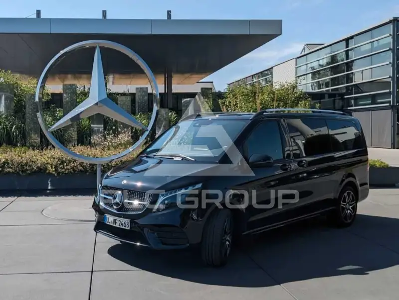 2023 Mercedes Benz V 300