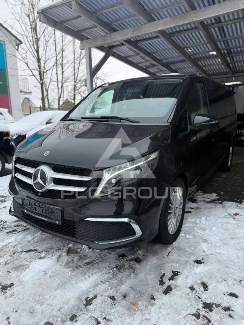 2023 Mercedes Benz V 300