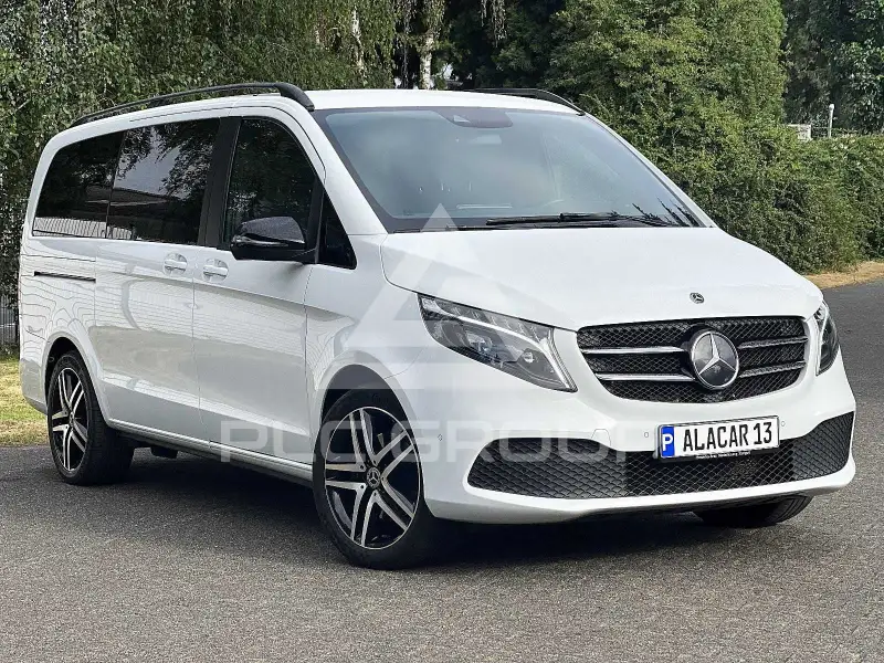 2023 Mercedes Benz V 300