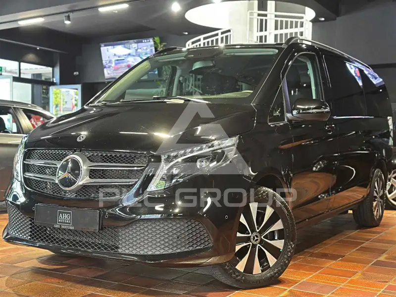 2023 Mercedes Benz V 300