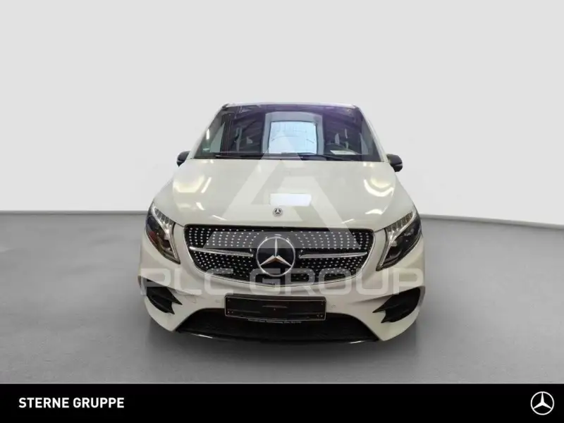 2023 Mercedes Benz V 300
